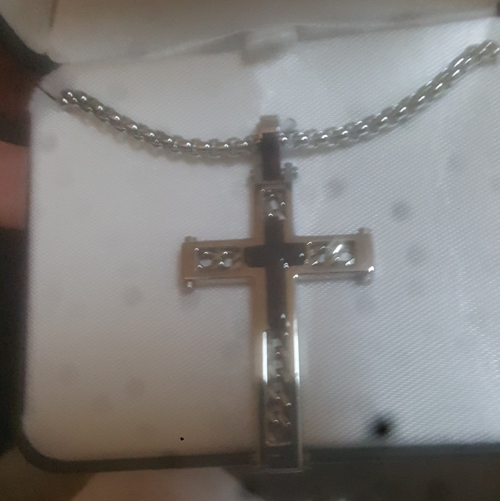 Stainless steel pendant and chain